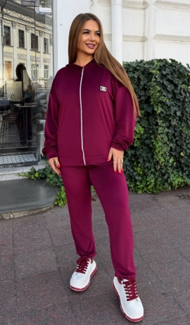 LIA26239 Divdaļīgs velūra kostīms