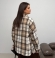 LIA15621 Rūtiņu raksta krekls